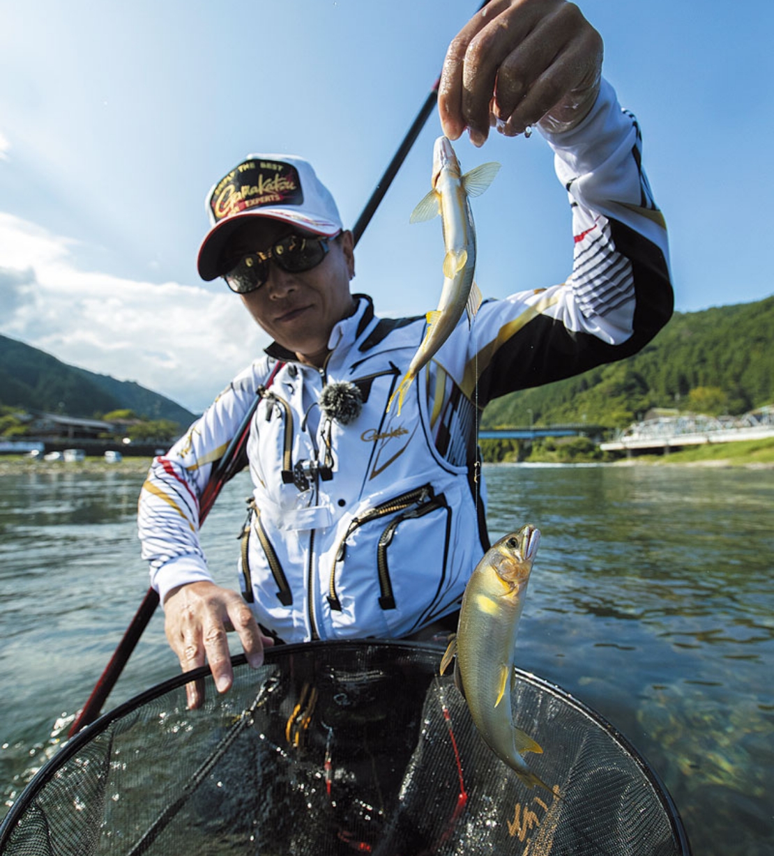 トロ場を引き釣り泳がせで探りながら…という状況で良型。「どんな釣り場でも幅広く使いやすい竿に仕上がっています」