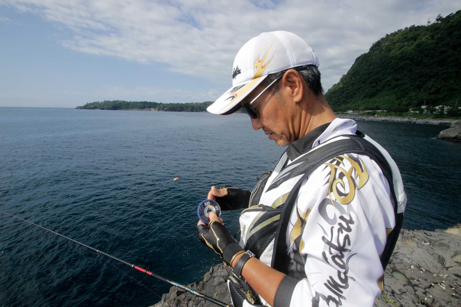 一本松漁港の地磯でフカセ釣りをしたタックルと道具紹介│ぼっち