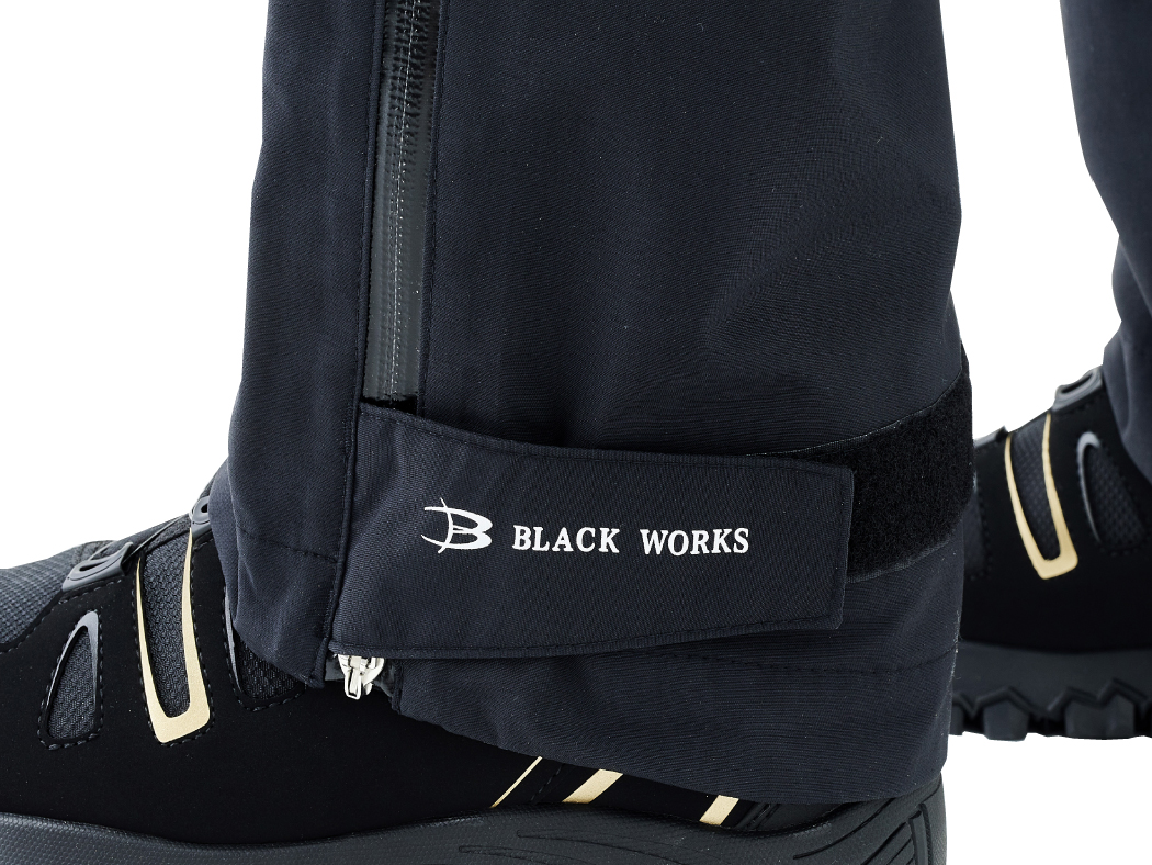 ゴアテックスインフィニアムTM レインスーツ(BLACK WORKS