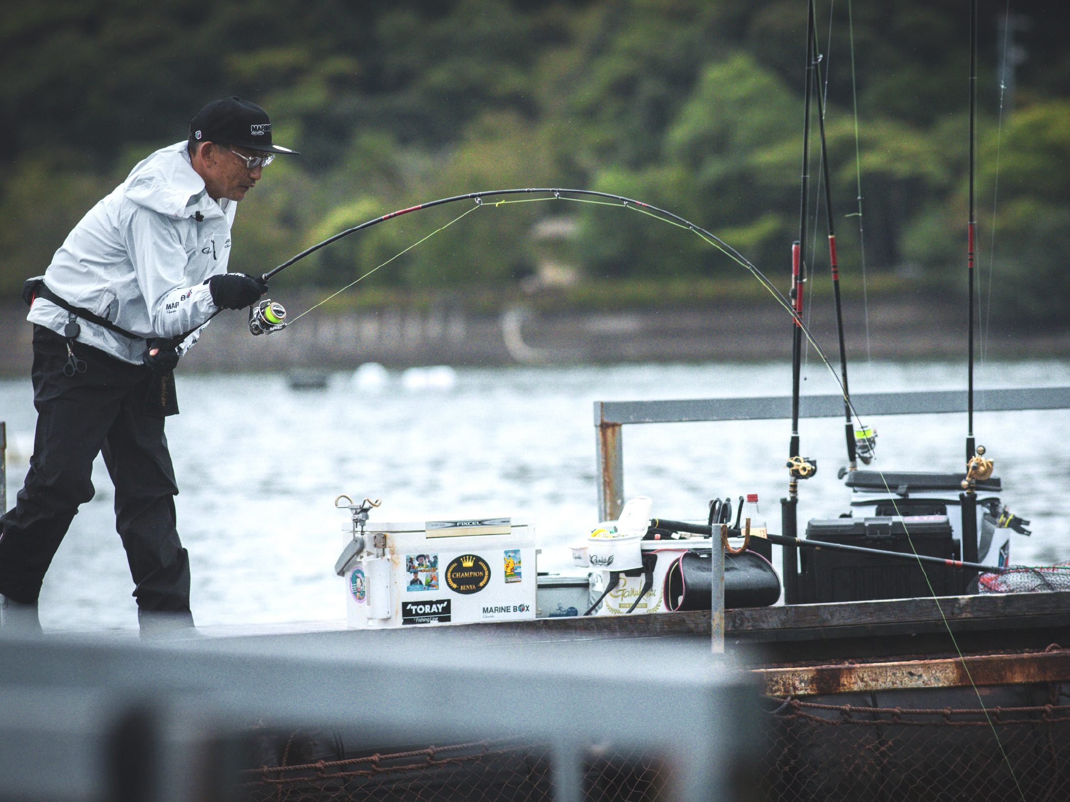 海上釣堀 コアスペック3 | がまかつ